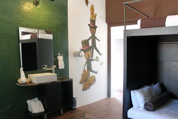 Room amenity