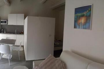Photo 37