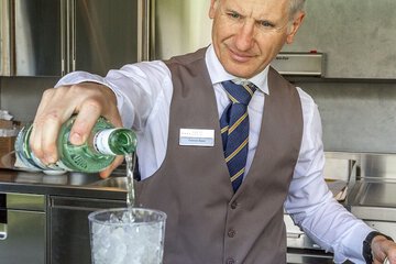 Poolside bar