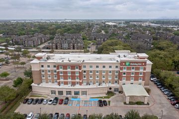Hotel 2 of 65