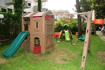 Children's play area - outdoor