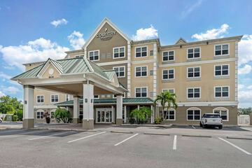Country Inn & Suites by Radisson Tampa Airport North, FL