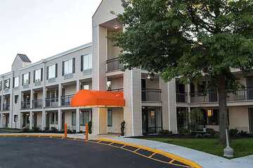 Baymont Inn and Suites by Wyndham Columbus / Near OSU