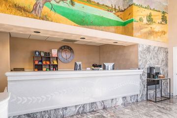 Check-in/check-out kiosk