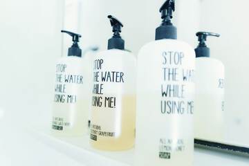 Bathroom amenities