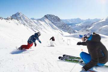 Snow and ski sports