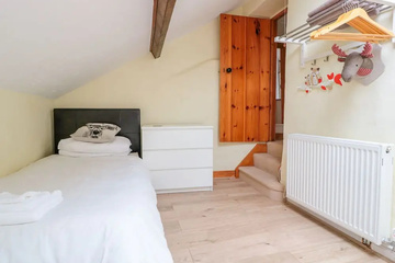 guest_rooms