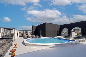 Rooftop pool