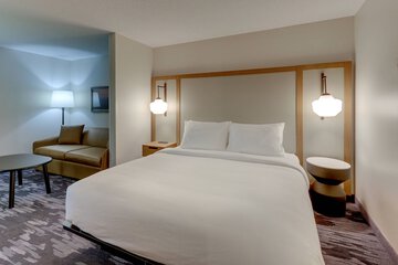 Room 18 of 48