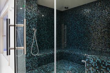 Steam room