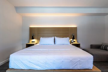 Room 46 of 81