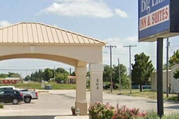 Big Lake Inn & Suites