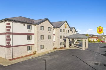 Super 8 by Wyndham Uniontown PA