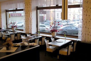 Cafe