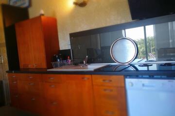 Photo 33