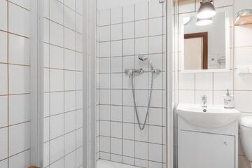 Photo 37