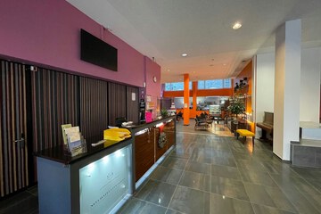 Check-in/check-out kiosk