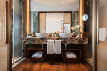 Bathroom sink