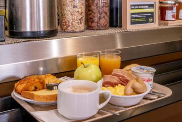 Breakfast buffet
