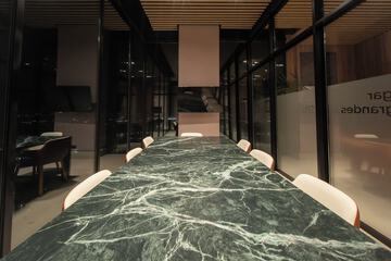 Meeting facility