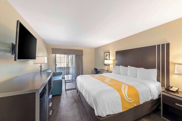 Room 29 of 32
