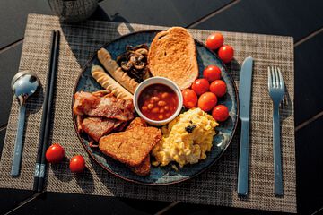Breakfast meal