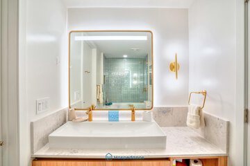 Room 20 of 38
