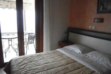 Photo 51