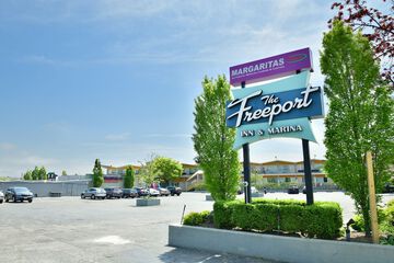 The Freeport Inn & Marina
