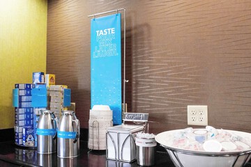 Breakfast/Coffee Service 18 of 22