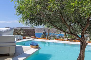 Private pool