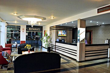 Check-in/check-out kiosk
