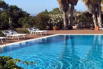Infinity pool