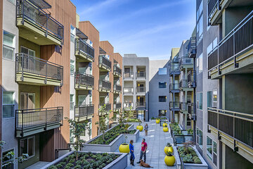 Hotel Exterior 57 of 58