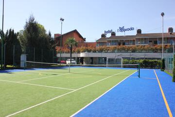 Tennis court