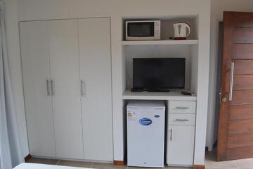 Photo 33