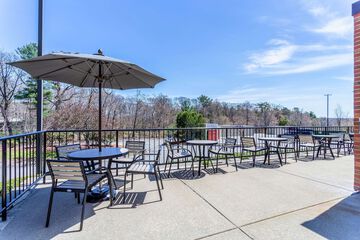 Terrace/Patio 29 of 30