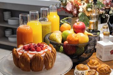 Breakfast buffet