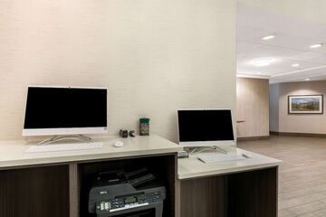 Business Center 28 of 29