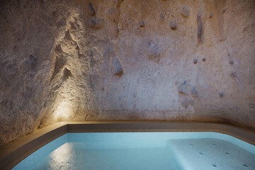 Private spa tub