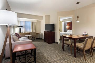 Room 25 of 47