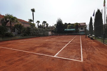 Tennis court