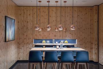 Snack bar