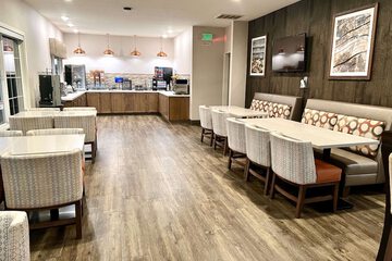 Breakfast area