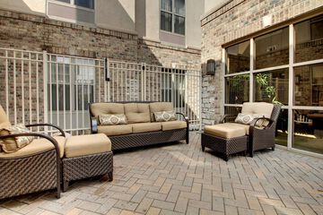 Terrace/Patio 46 of 47