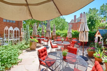 Hotel Exterior 66 of 67