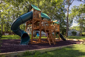 Children's play area - outdoor