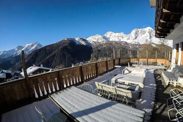 Sundeck