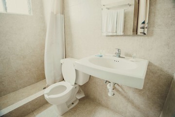 Bathroom sink