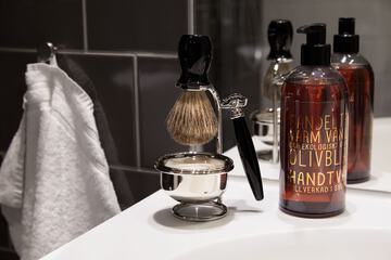 Bathroom amenities